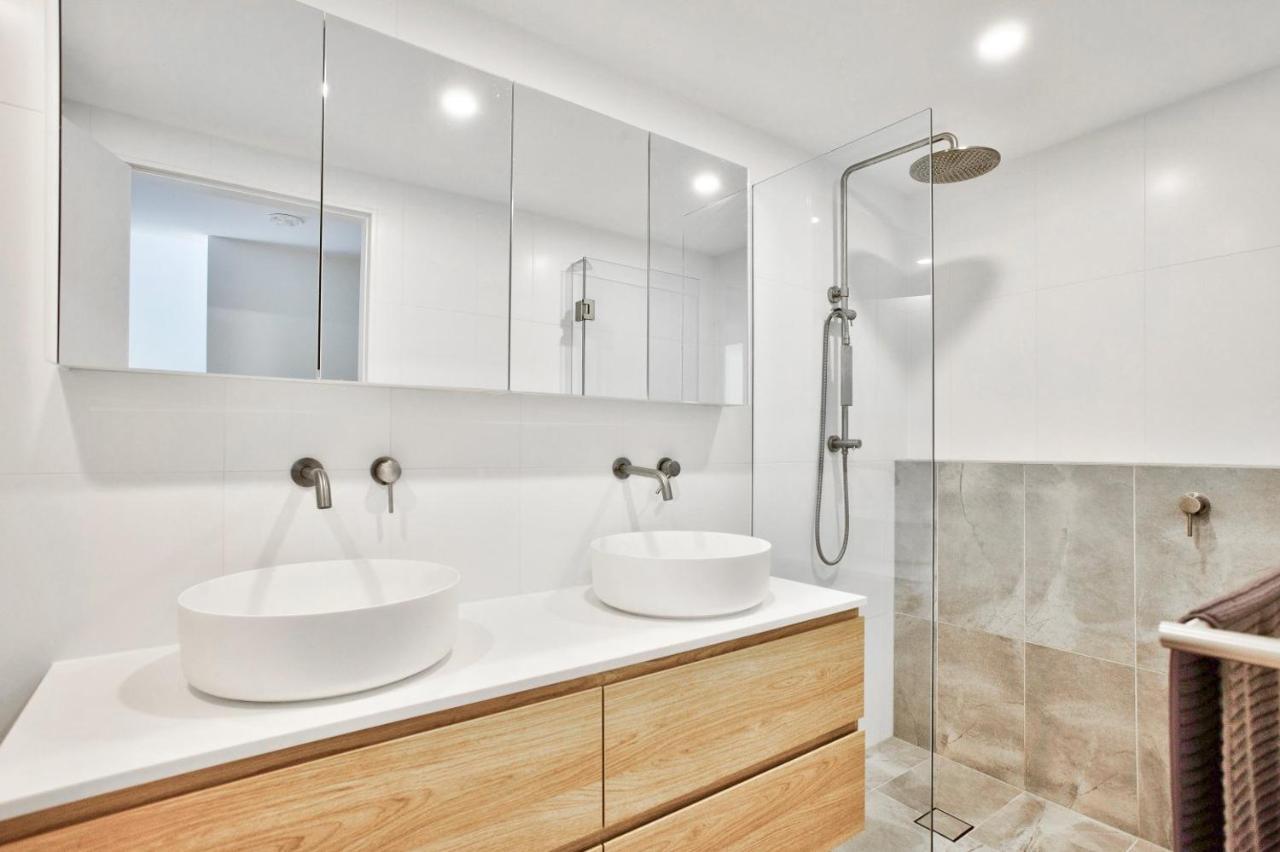 3 Bedrooms - Darling Harbour - Junction St シドニー エクステリア 写真