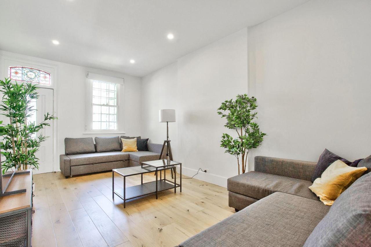 3 Bedrooms - Darling Harbour - Junction St シドニー エクステリア 写真